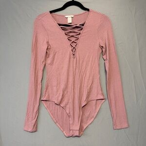 H&M Womens Ribbed Long Sleeve Bodysuit Small Pink Deep V Neck Lattice Stretch